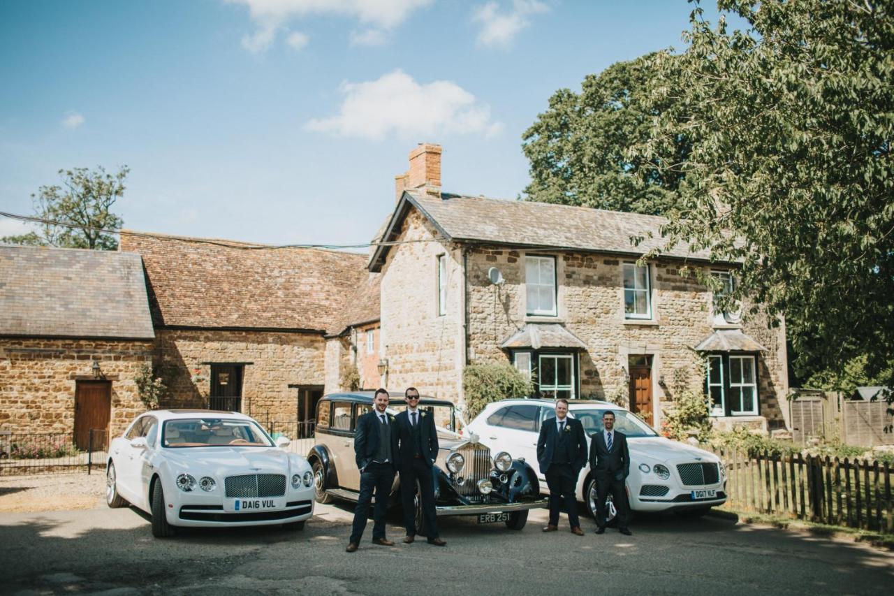 Slapton Manor Bed & Breakfast Towcester Exterior photo